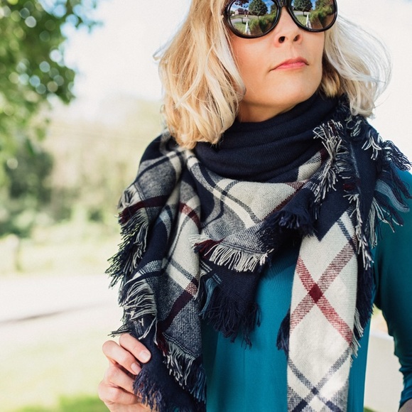 Accessories - LAST 1! Plaid blanket scarf